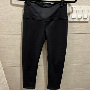 Alo yoga capri leggings Size S